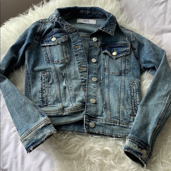 Jean jacket - Picture 1 of 1